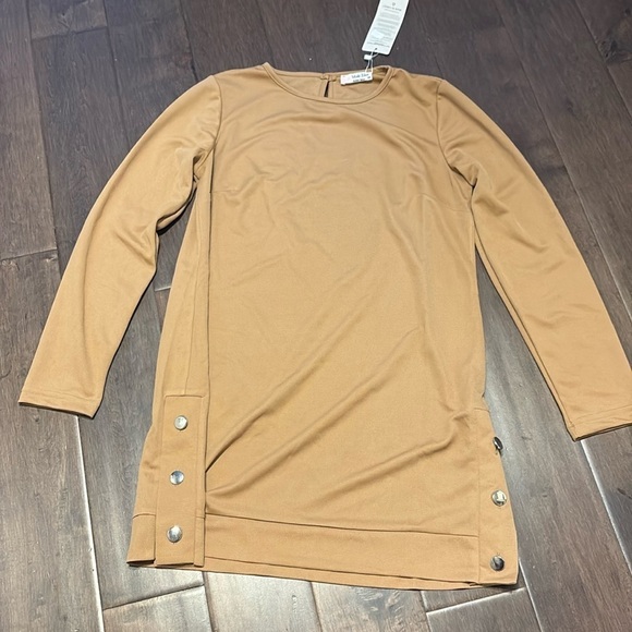 Long sleeve long tunic blouse with side shining button buttons- size medium/38 - Picture 1 of 5